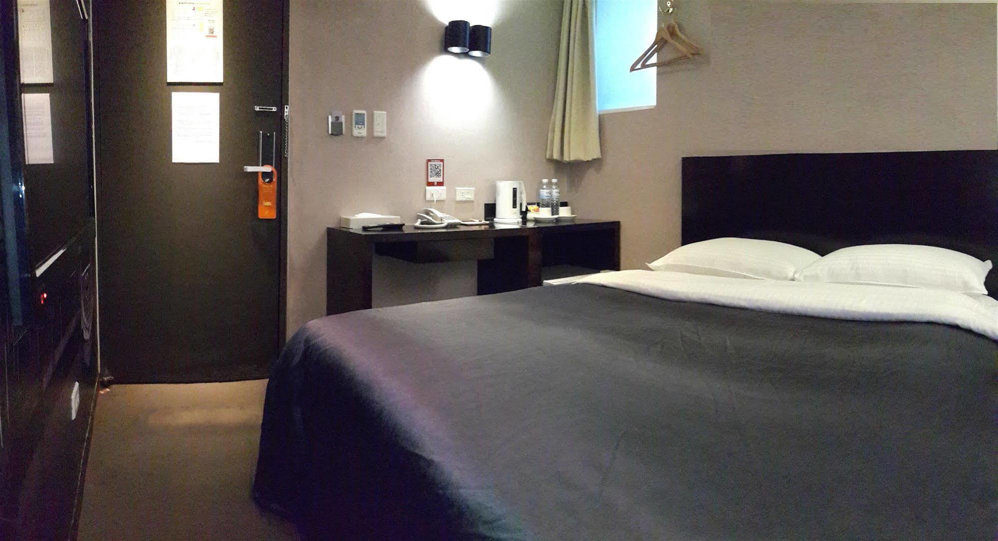 E-House Hotel Taipei Dış mekan fotoğraf